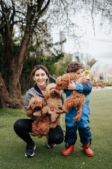 why do dogs love kids